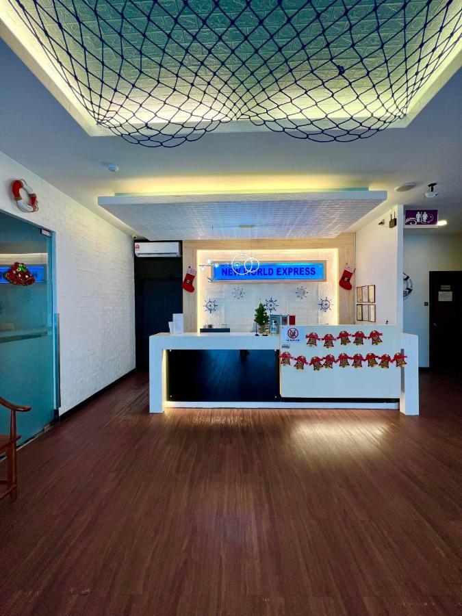 New World Express Motel Бинтулу Екстериор снимка