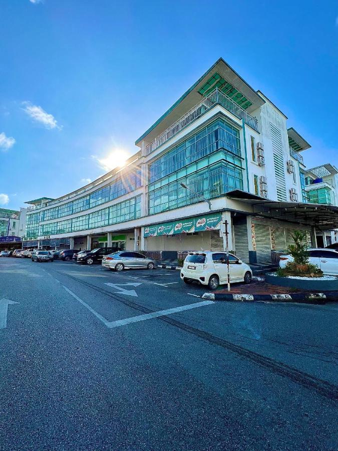 New World Express Motel Бинтулу Екстериор снимка