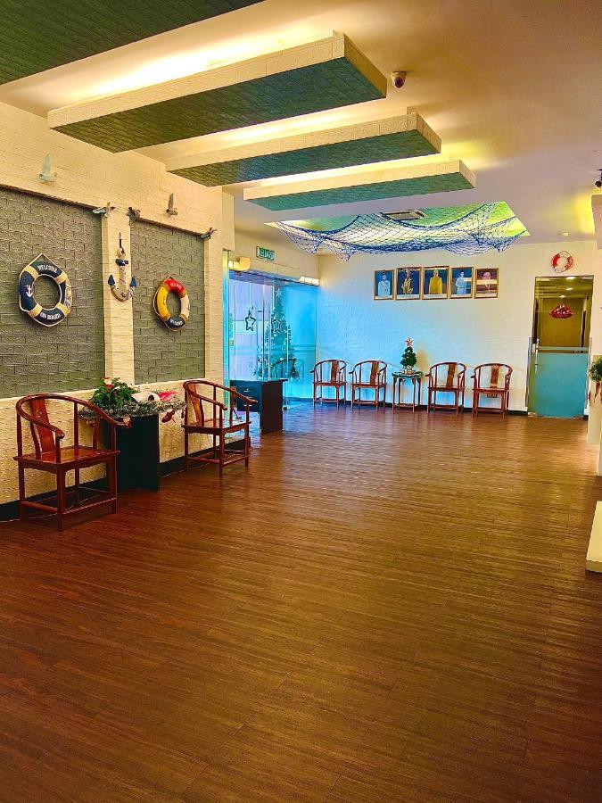 New World Express Motel Бинтулу Екстериор снимка
